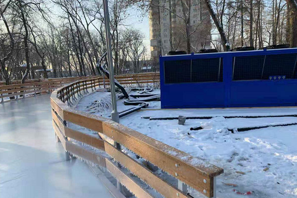 the qualified chiller for an Ice skating rink